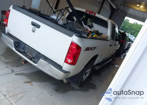 2008 Dodge Ram 1500 St/Sxt z USA, uszkodzony, nr VIN 1D7HA18K08J139956